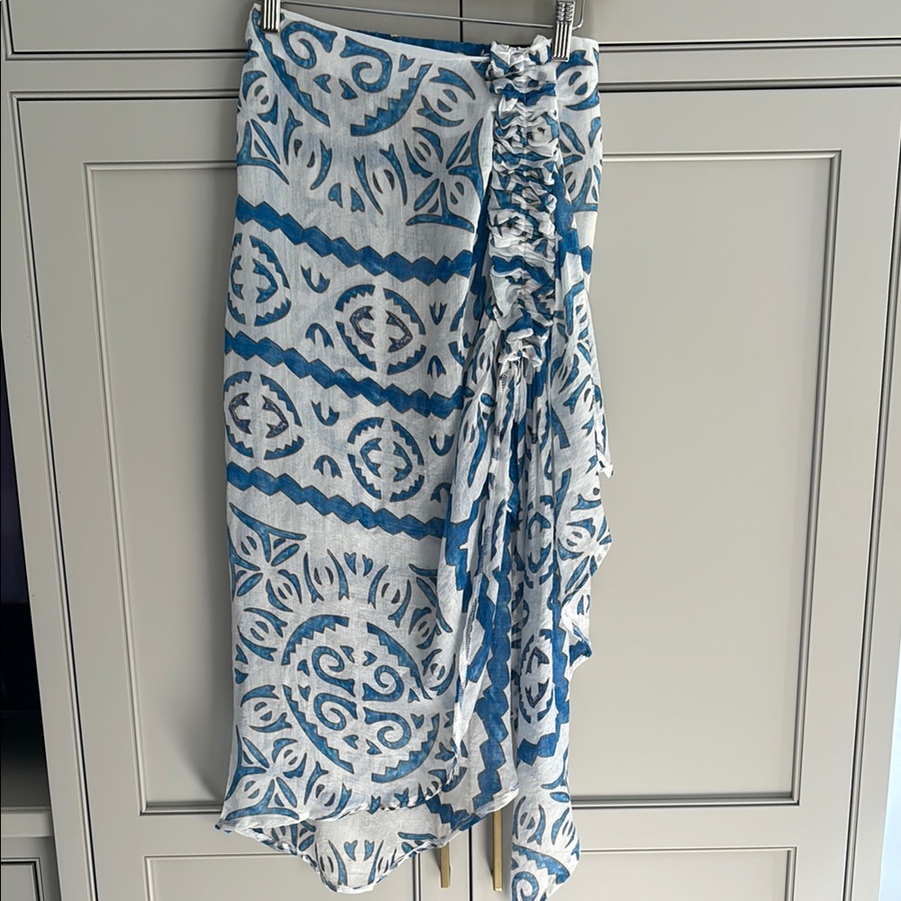 Elan Blue and White Patterned Midi Sarong.